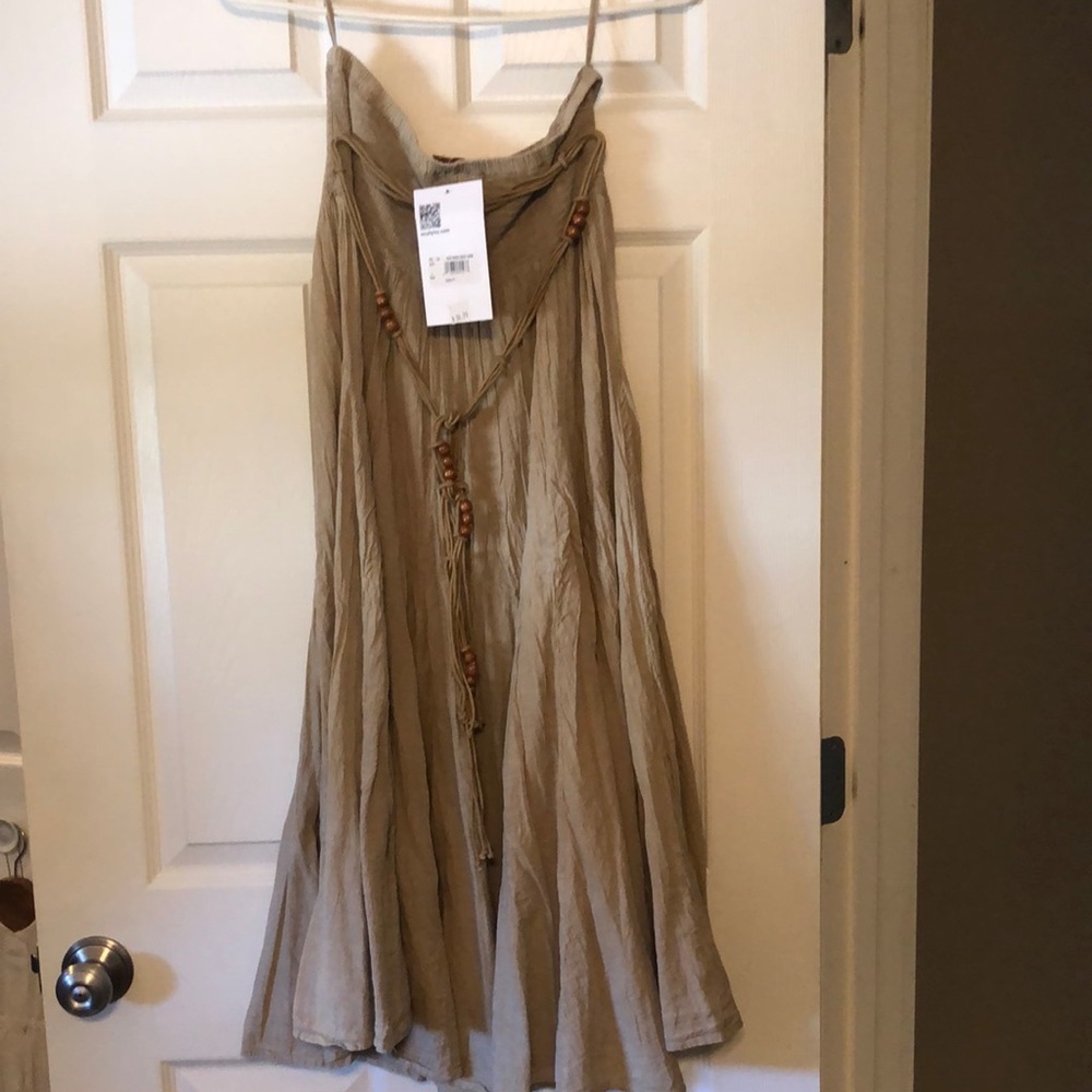 Never worn western style skirt. Fits like a medium